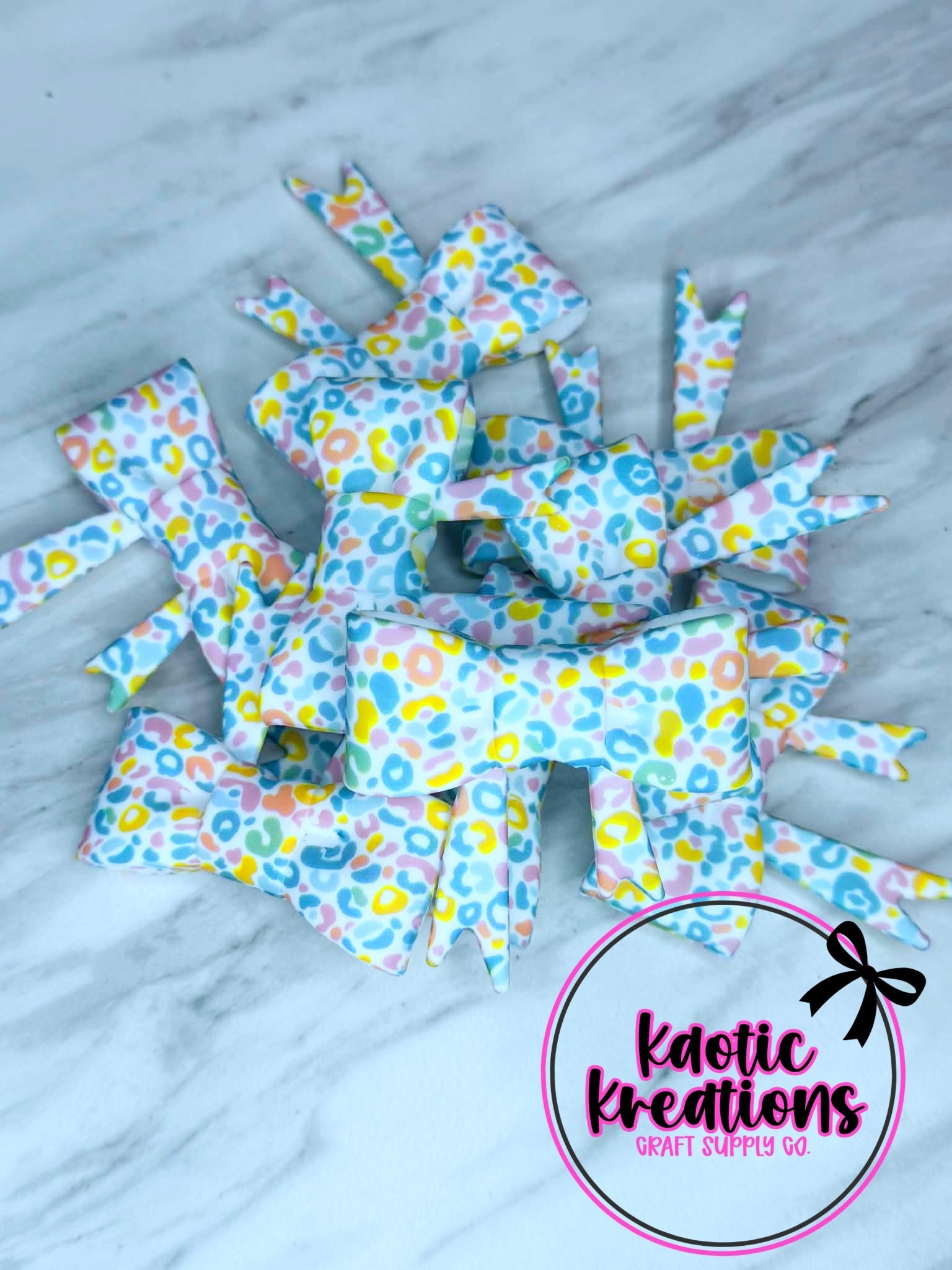 D7 BEADABLE JUMBO SILICONE BOW BRIGHT LEOPARD (1ct)