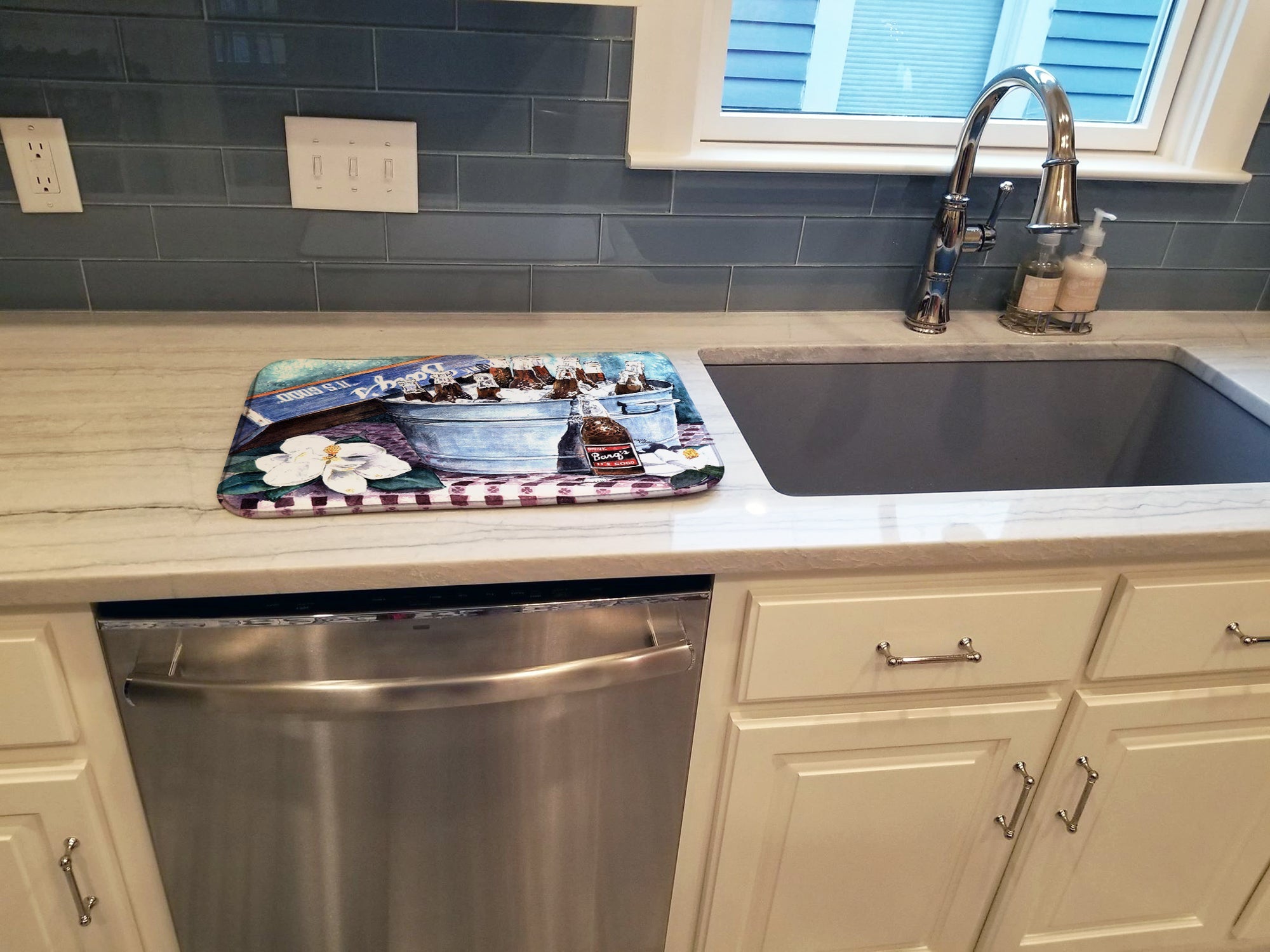 Barq's and old washtub Dish Drying Mat Absorbent Dish Drying Mat Pad for Kitchen Counter Dish Drainer Mat for Countertop, 14 x 21", Multicolor