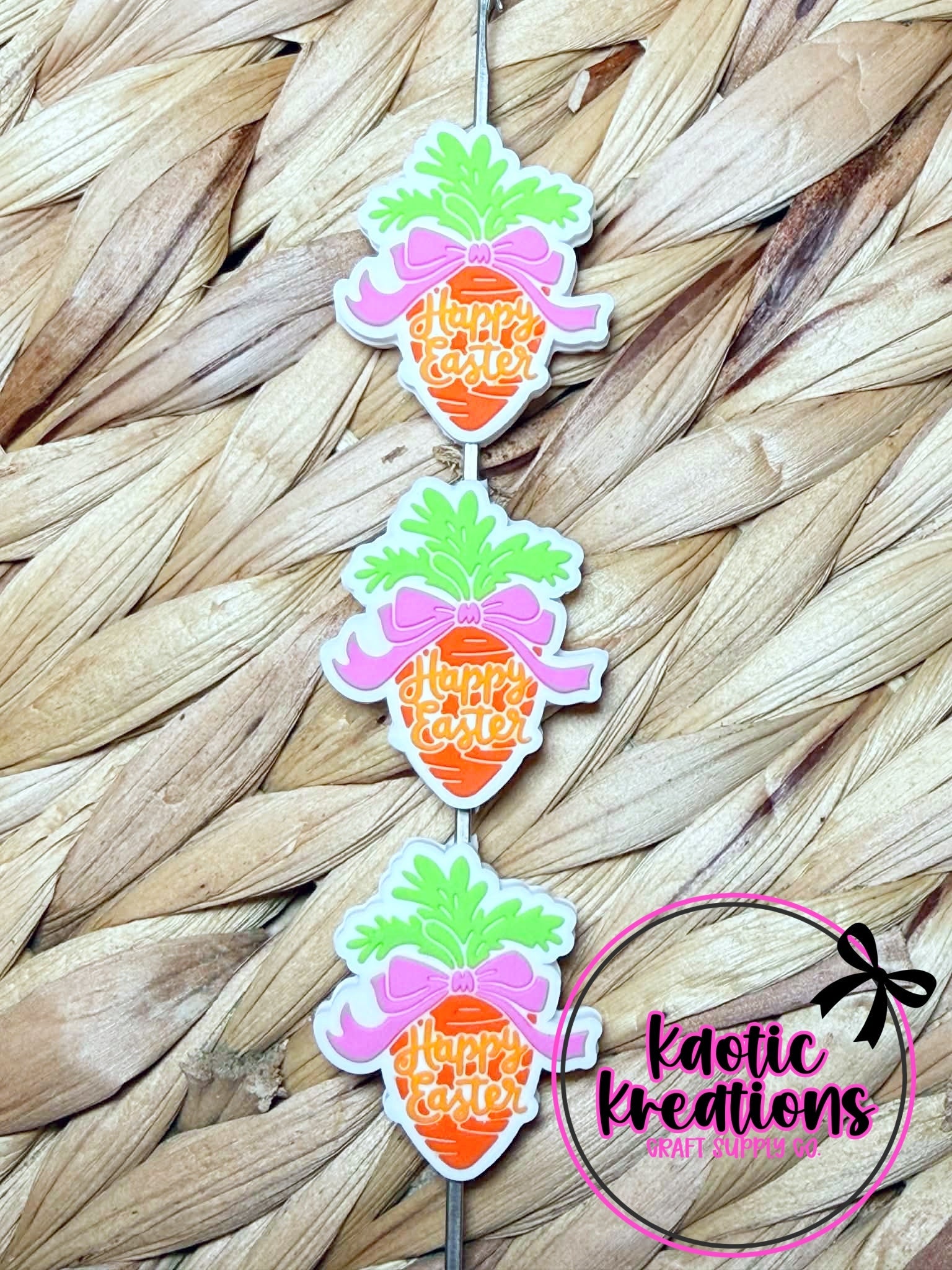 (DISCONTINUED) HAPPY EASTER CARROT SILICONE FOCAL (1ct)