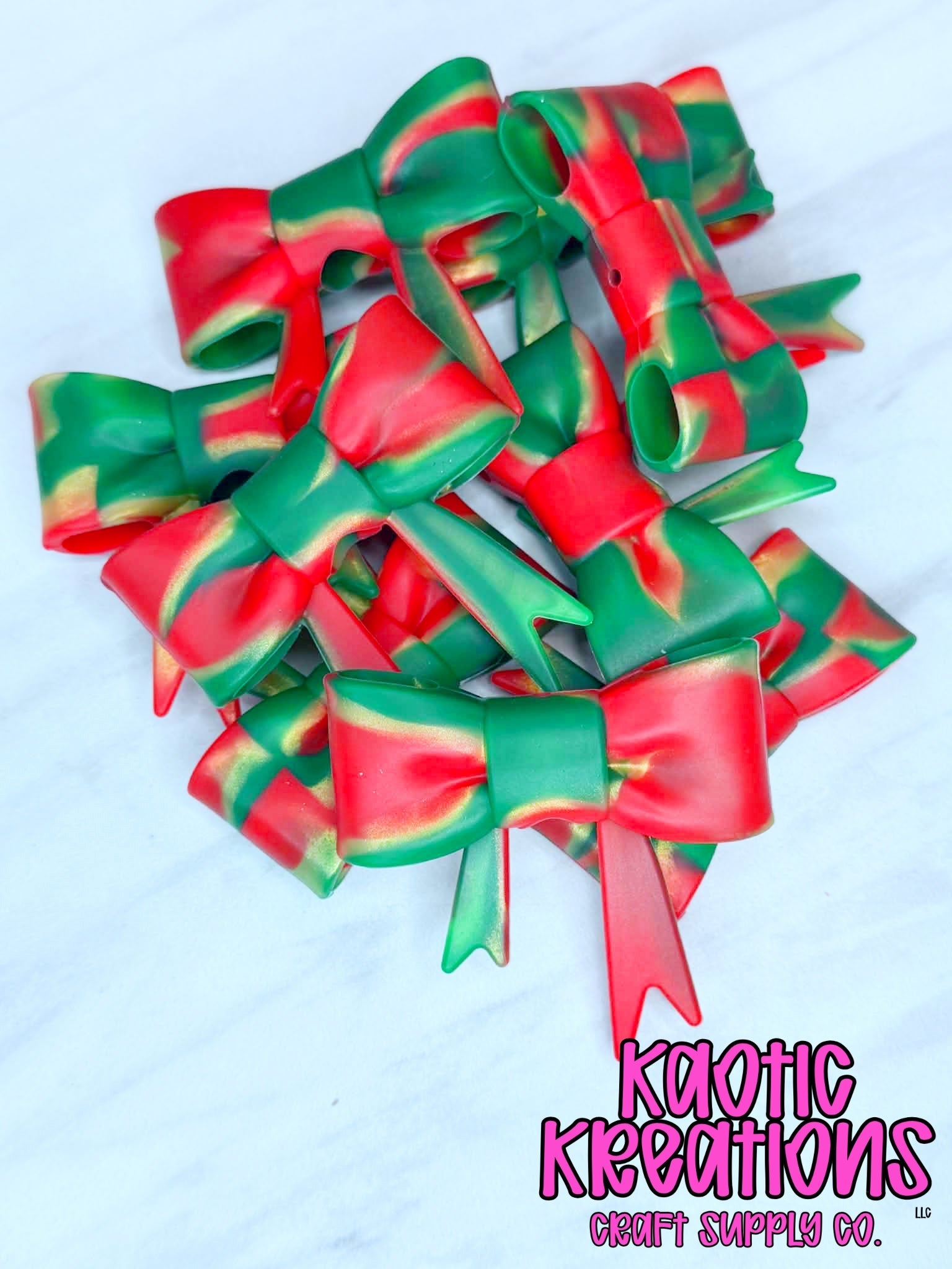 D24 BEADABLE JUMBO SILICONE BOW RED GREEN GOLD SWIRL (1ct)