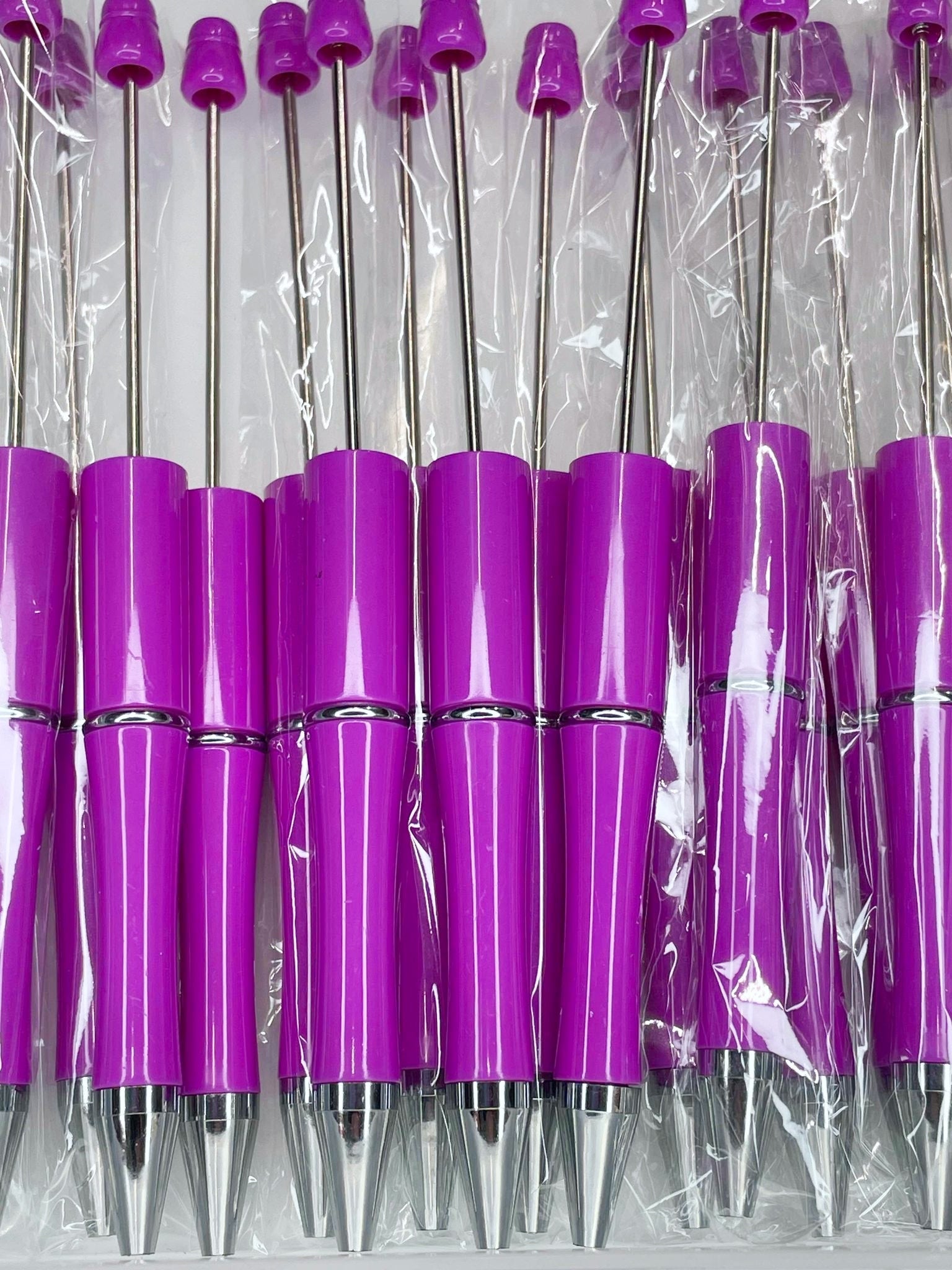 BEADABLE PLASTIC PEN SOLID MAGENTA B9 (1ct)