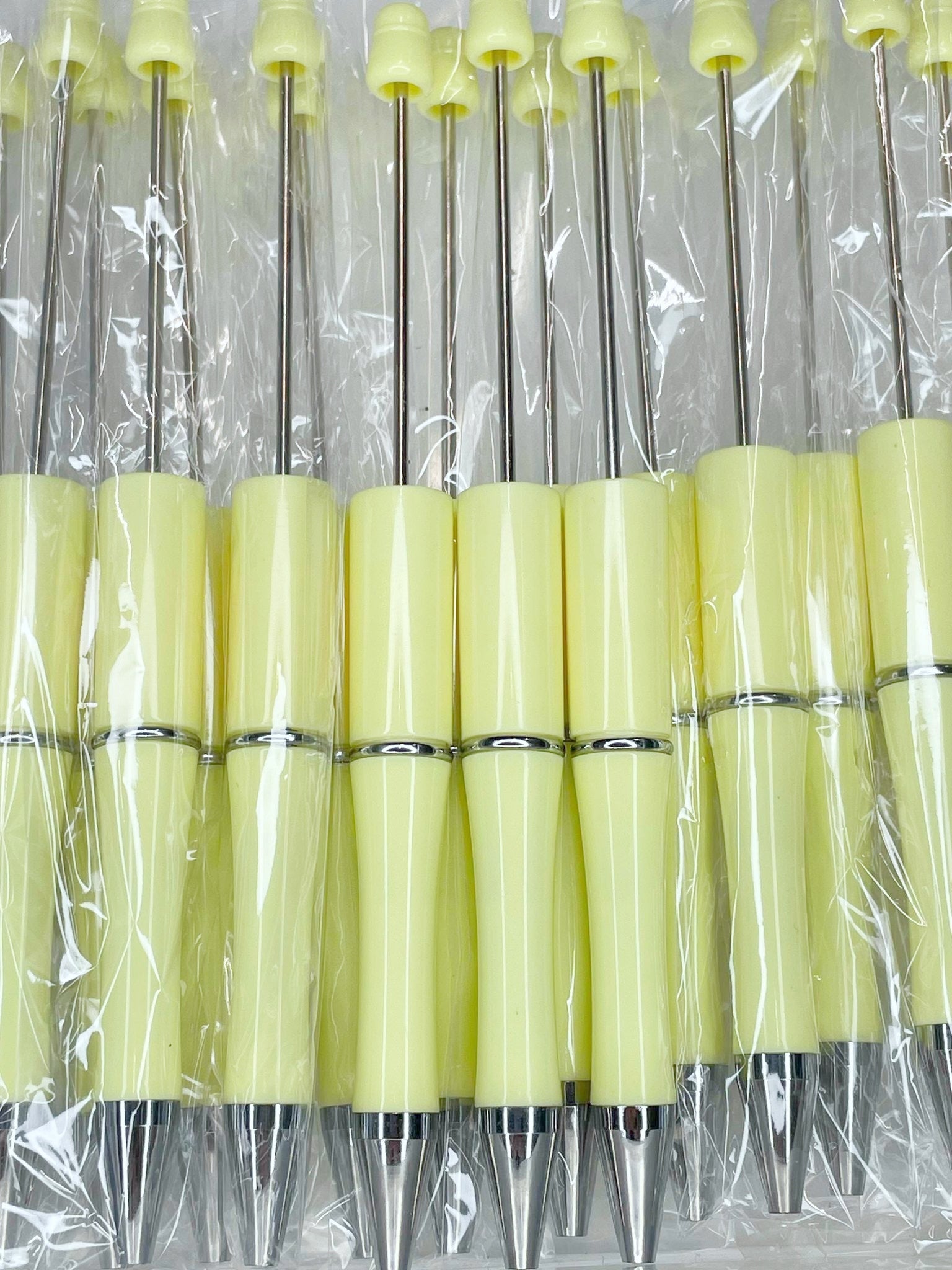 BEADABLE PLASTIC PEN SOLID LEMONADE B28 (1ct)