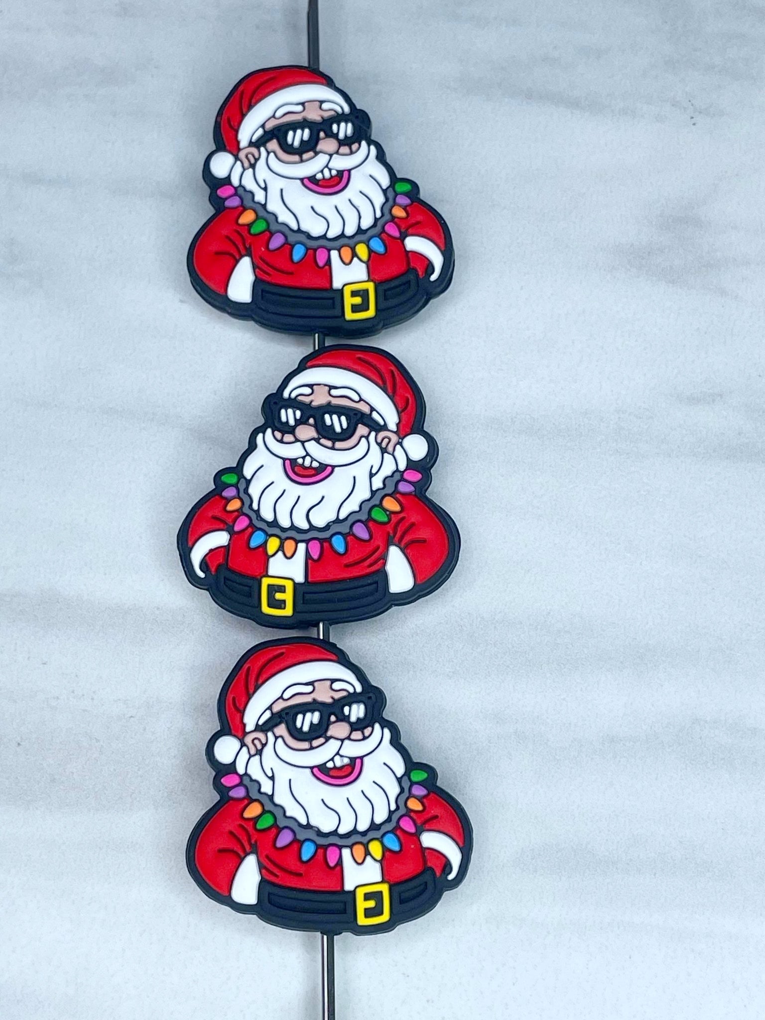 (DISCONTINUED) GRINNING SANTA SILICONE FOCAL (1ct)