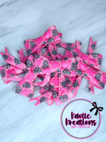 D25 BEADABLE JUMBO SILICONE BOW PINK LEOPARD HEARTS (1ct)