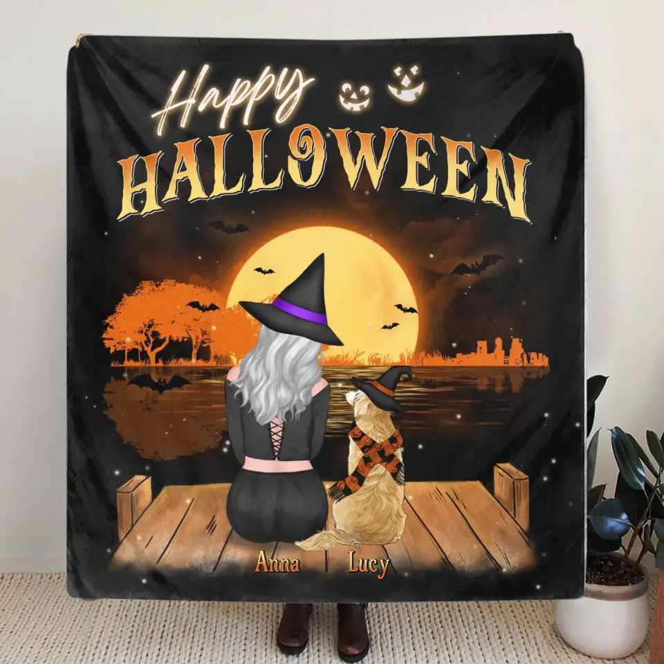 Personalized Dog Mom Fleece Throw Blanket/Quilt - Up to 4 Dogs - Halloween Gift Idea for Dog Lovers - Happy Halloween