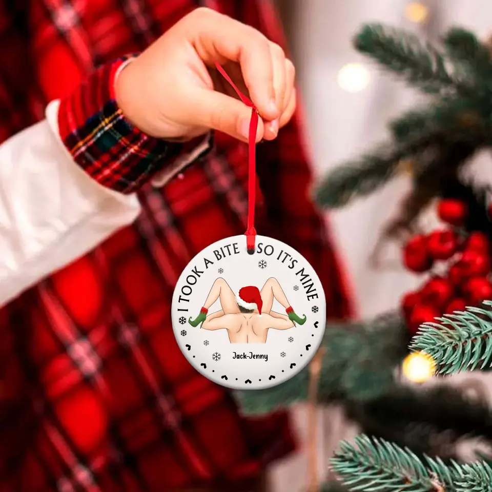 Personalized Christmas Couple Circle Wooden Ornament - Christmas Gift Idea For Couple/Gift To Her - I Took A Bite So It's Mine