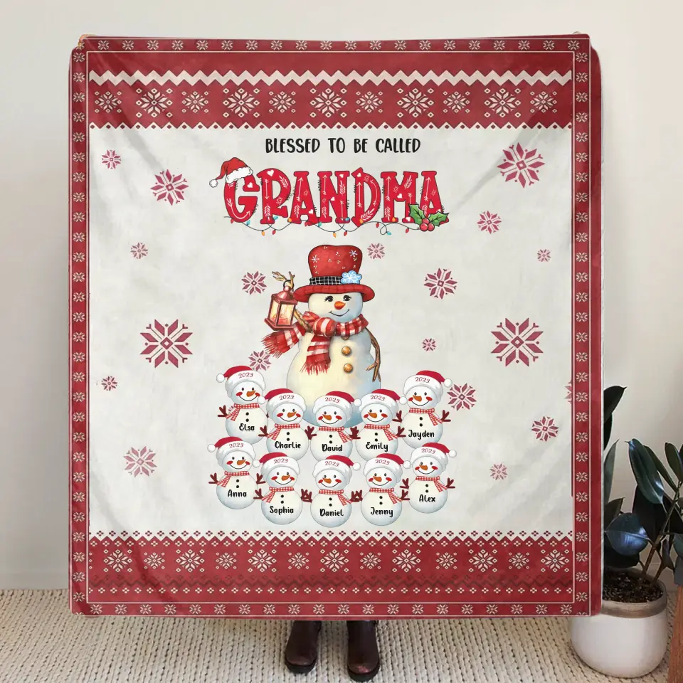Personalized Grandma Fleece Throw Blanket/Quilt - Up to 10 Grandkids - Christmas Gift Idea for Grandma - Blessed To Be Called Grandma