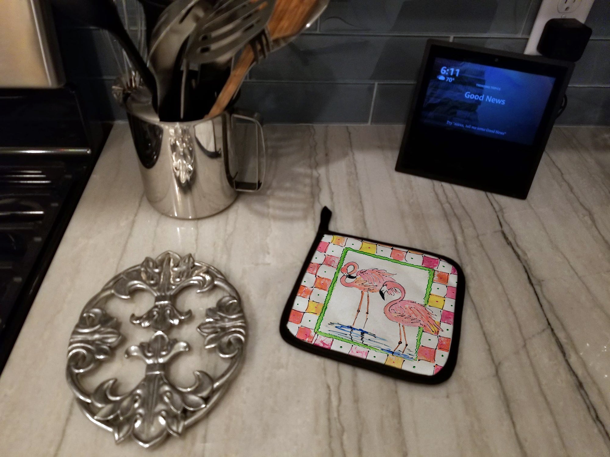 Bird - Flamingo Pot Holder Set of 2 Heat Resistant Quilted Hot Pads 7.5 x 7.5 Inch, Insulated Kitchen Trivets for Cooking & Baking