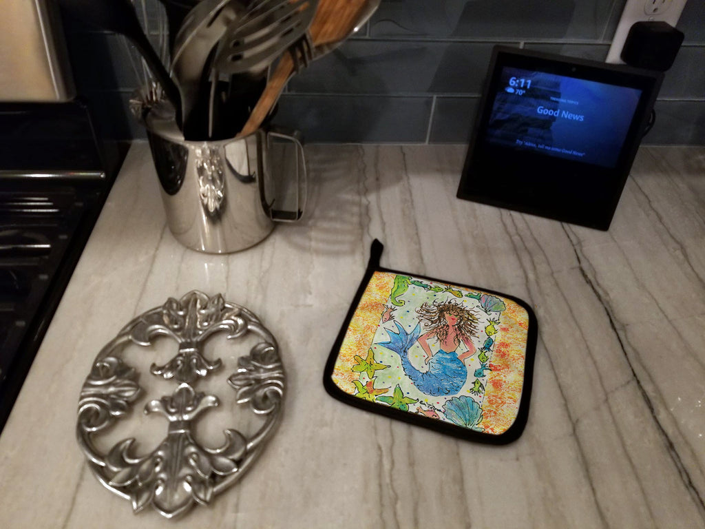 Mermaid Pot Holder Set of 2 Heat Resistant Quilted Hot Pads 7.5 x 7.5 Inch, Insulated Kitchen Trivets for Cooking & Baking