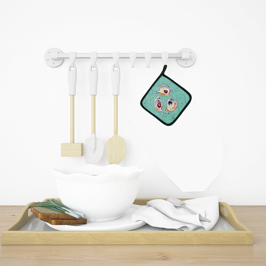 Oyster Pot Holder Set of 2 Heat Resistant Quilted Hot Pads 7.5 x 7.5 Inch, Insulated Kitchen Trivets for Cooking & Baking