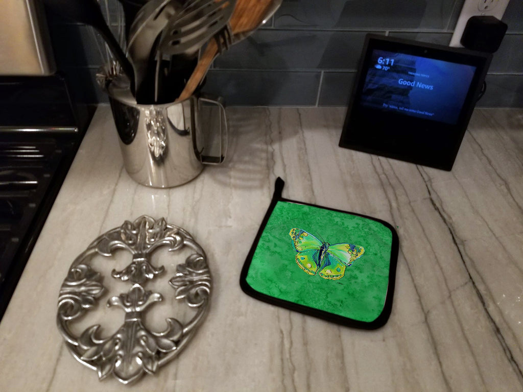 Butterfly Green on Green Pot Holder Set of 2 Heat Resistant Quilted Hot Pads 7.5 x 7.5 Inch, Insulated Kitchen Trivets for Cooking & Baking