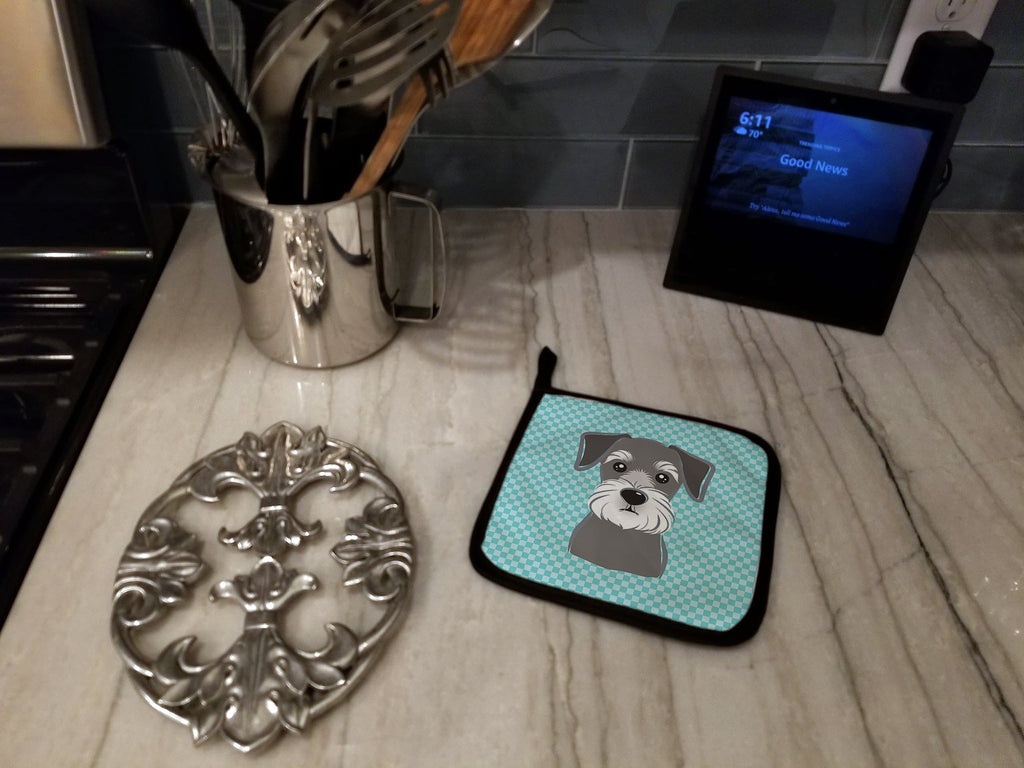Blue Checkered Schnauzer Pot Holder Set of 2 Heat Resistant Quilted Hot Pads 7.5 x 7.5 Inch, Insulated Kitchen Trivets for Cooking & Baking