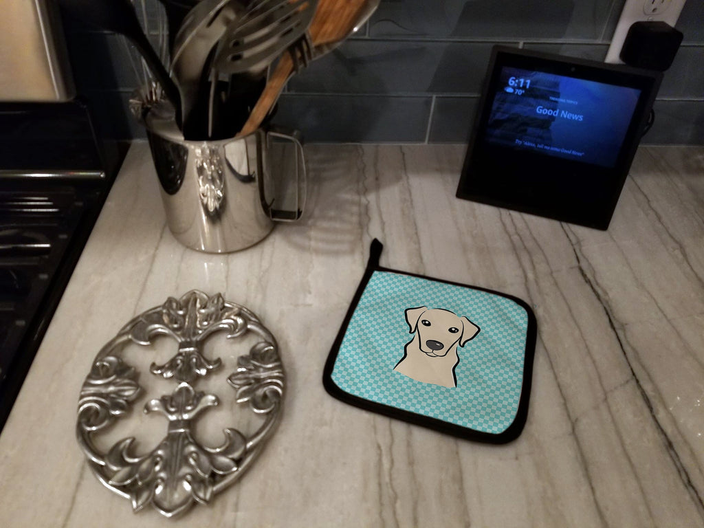 Checkerboard Blue Yellow Labrador Pot Holder Set of 2 Heat Resistant Quilted Hot Pads 7.5 x 7.5 Inch, Insulated Kitchen Trivets for Cooking & Baking