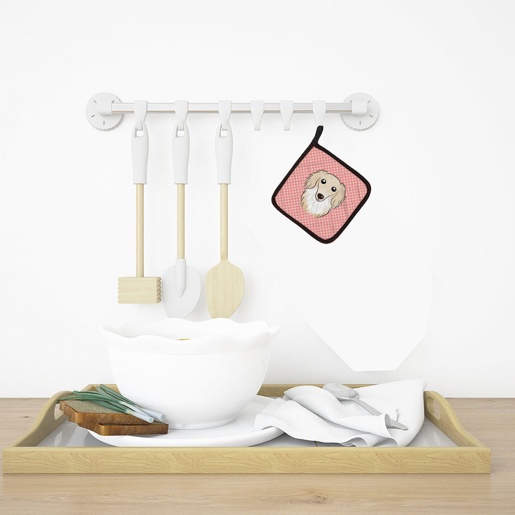 Checkerboard Pink Longhair Creme Dachshund Pot Holder Set of 2 Heat Resistant Quilted Hot Pads 7.5 x 7.5 Inch, Insulated Kitchen Trivets for Cooking & Baking