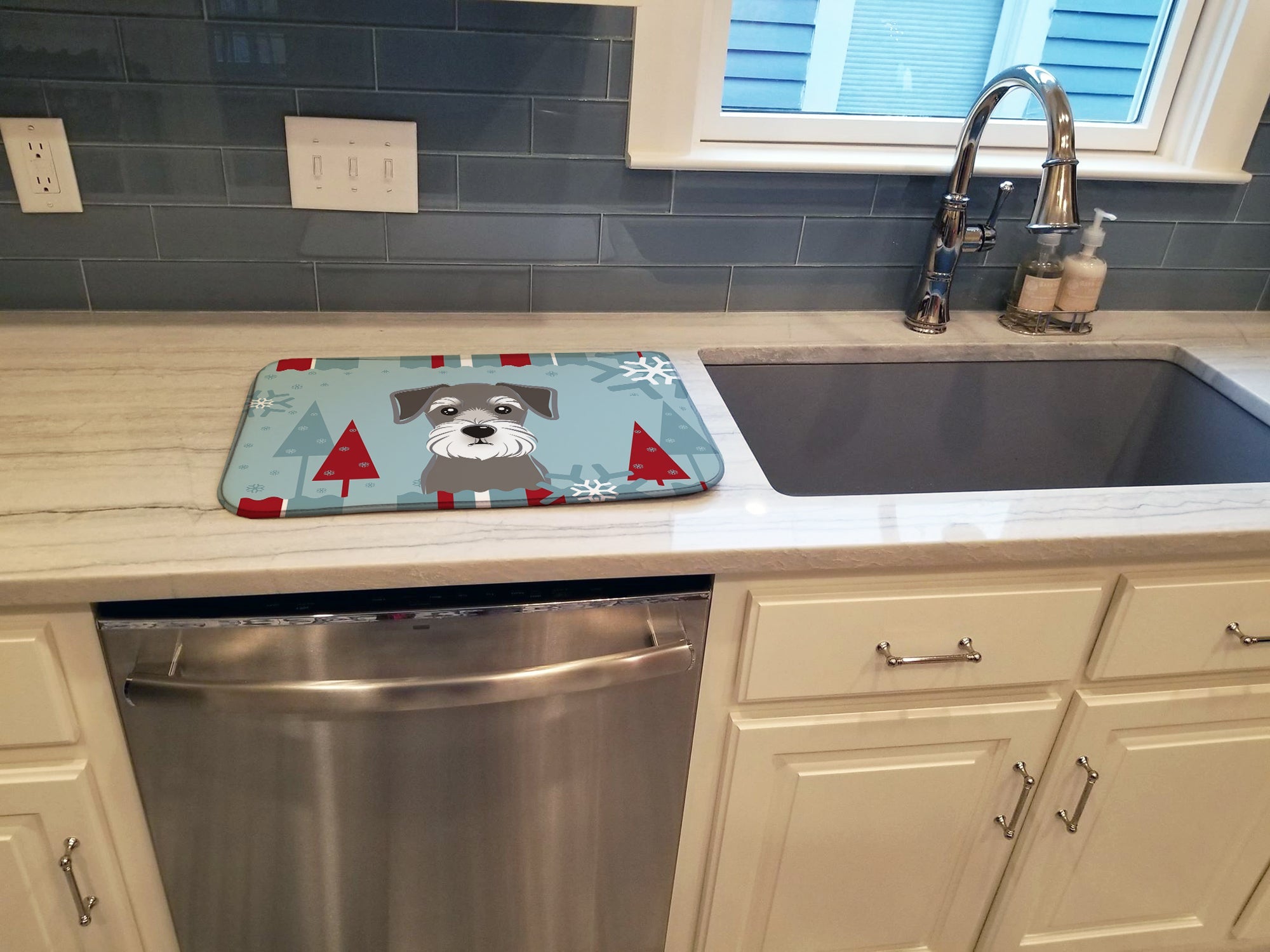 Winter Holiday Schnauzer Dish Drying Mat Absorbent Dish Drying Mat Pad for Kitchen Counter Dish Drainer Mat for Countertop, 14 x 21", Multicolor