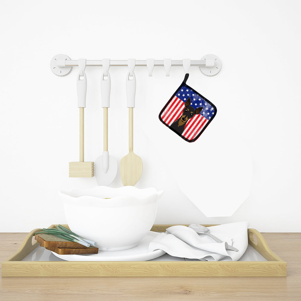 American Flag and Min Pin Pot Holder Set of 2 Heat Resistant Quilted Hot Pads 7.5 x 7.5 Inch, Insulated Kitchen Trivets for Cooking & Baking