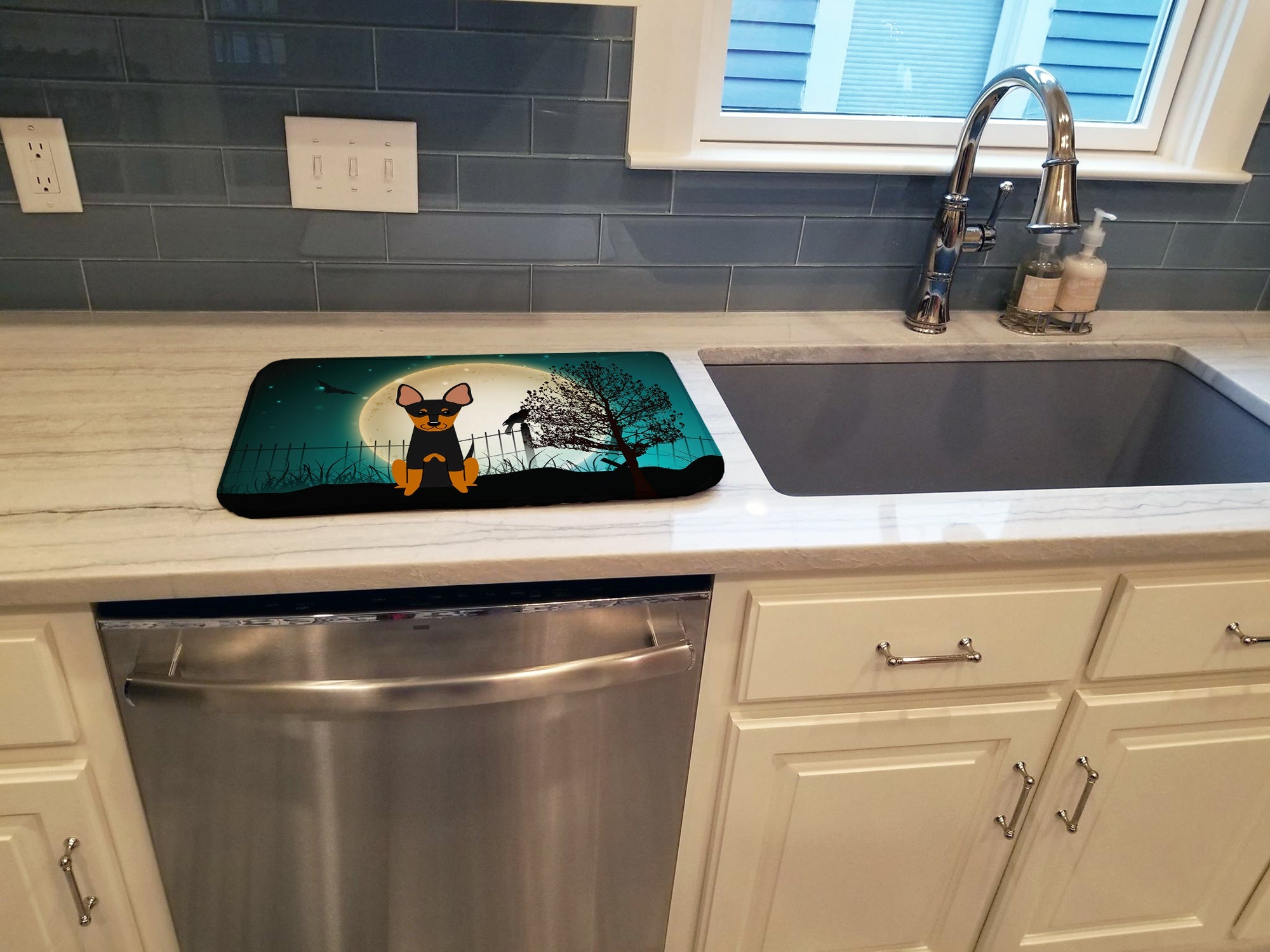 Halloween Scary English Toy Terrier Dish Drying Mat Absorbent Dish Drying Mat Pad for Kitchen Counter Dish Drainer Mat for Countertop, 14 x 21", Multicolor