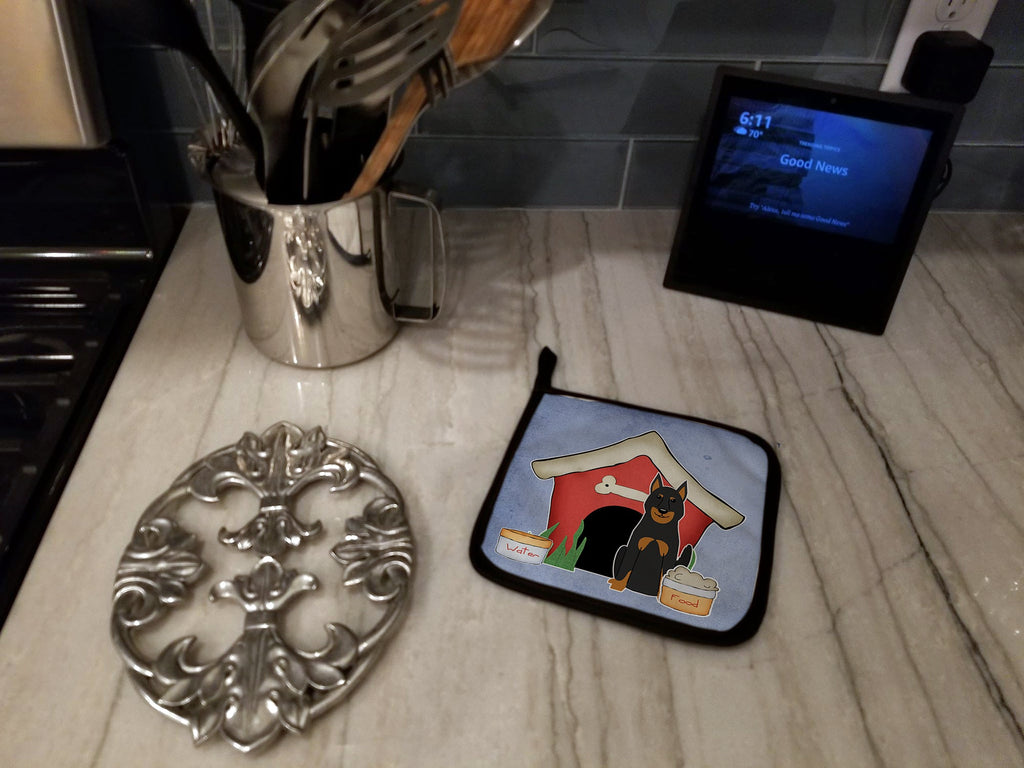 Dog House Collection Beauce Shepherd Dog Pot Holder Set of 2 Heat Resistant Quilted Hot Pads 7.5 x 7.5 Inch, Insulated Kitchen Trivets for Cooking & Baking