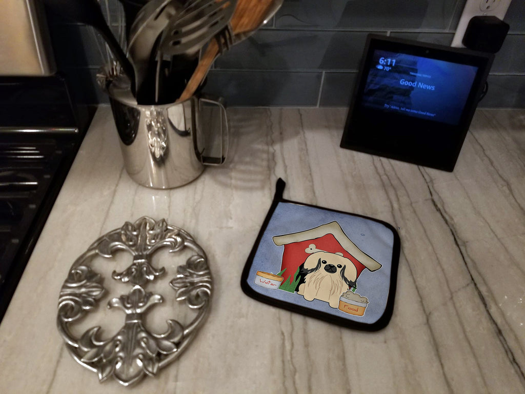 Dog House Collection Pekingese Cream Pot Holder Set of 2 Heat Resistant Quilted Hot Pads 7.5 x 7.5 Inch, Insulated Kitchen Trivets for Cooking & Baking