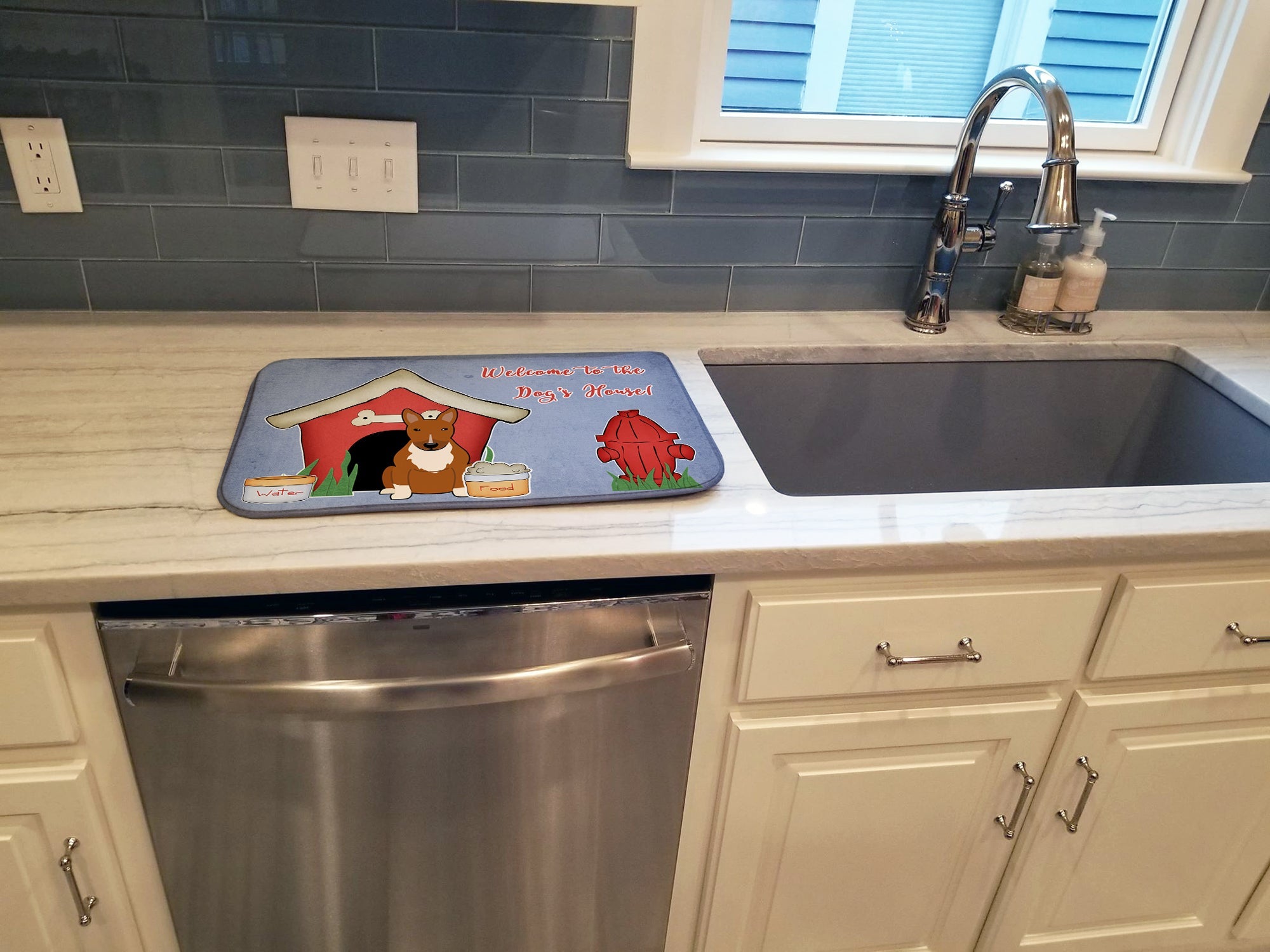 Dog House Collection Bull Terrier Red Dish Drying Mat Absorbent Dish Drying Mat Pad for Kitchen Counter Dish Drainer Mat for Countertop, 14 x 21", Multicolor