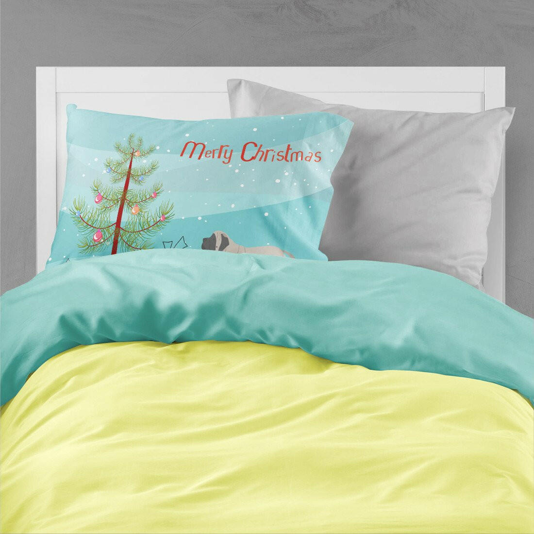 English Mastiff Merry Christmas Tree Standard Pillowcase Lightweight Super Soft Easy Care Decorative Artwork Pillowcase, Standard