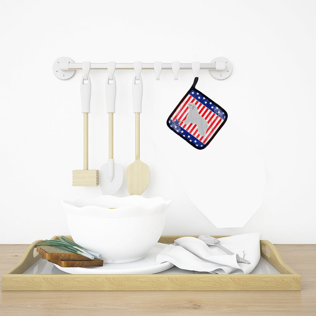 USA Patriotic Spanish Water Dog Pot Holder Set of 2 Heat Resistant Quilted Hot Pads 7.5 x 7.5 Inch, Insulated Kitchen Trivets for Cooking & Baking