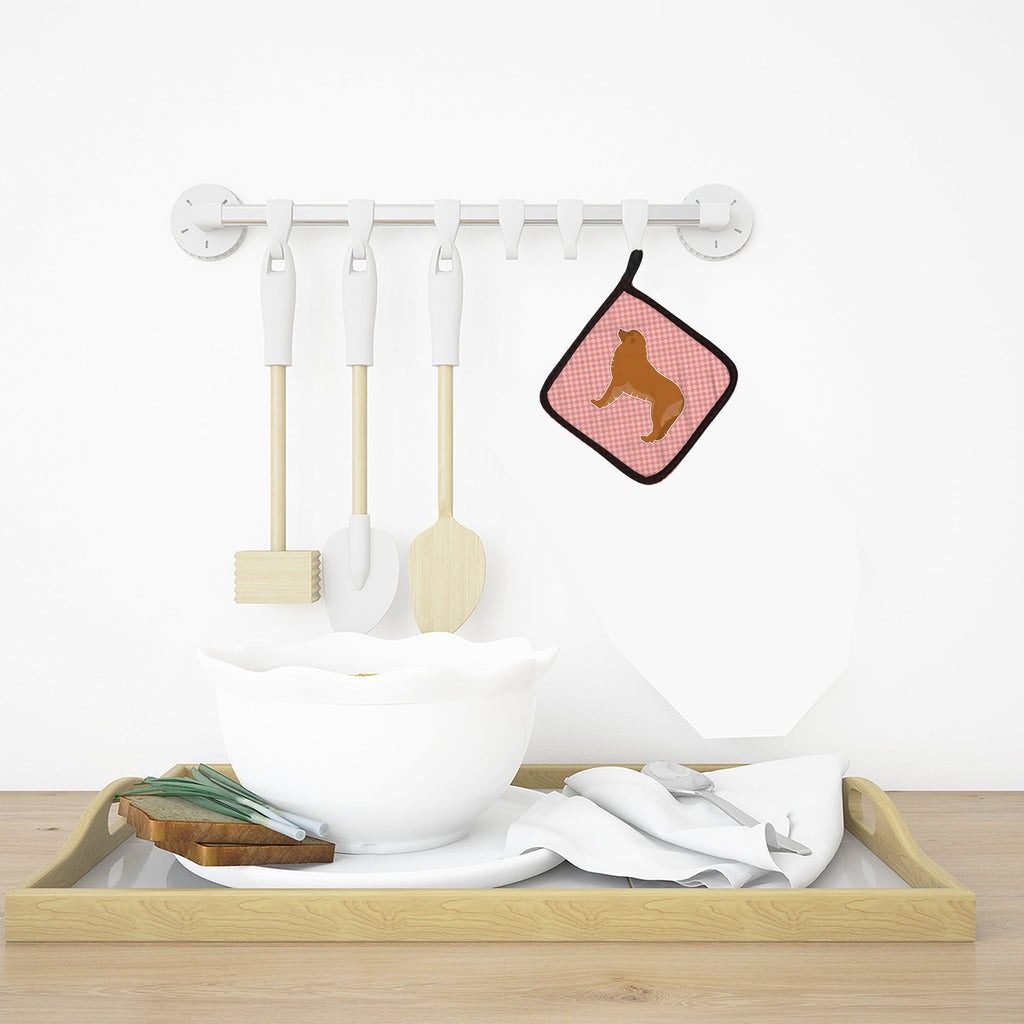 Leonberger Checkerboard Pink Pot Holder Set of 2 Heat Resistant Quilted Hot Pads 7.5 x 7.5 Inch, Insulated Kitchen Trivets for Cooking & Baking