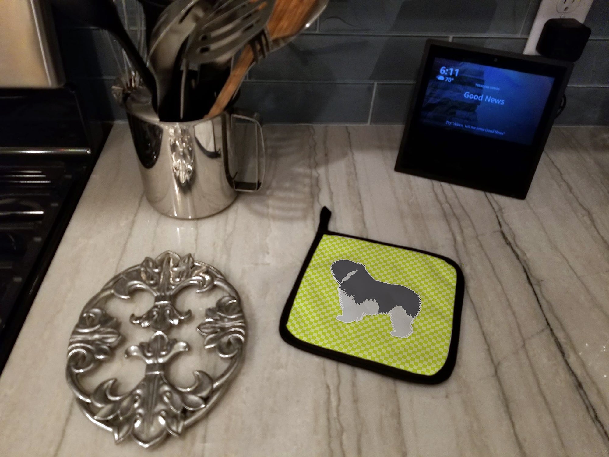Polish Lowland Sheepdog Dog Checkerboard Green Pot Holder Set of 2 Heat Resistant Quilted Hot Pads 7.5 x 7.5 Inch, Insulated Kitchen Trivets for Cooking & Baking