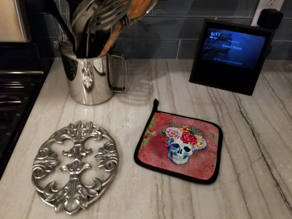 Day of the Dead Red Flowers Skull  Pot Holder Set of 2 Heat Resistant Quilted Hot Pads 7.5 x 7.5 Inch, Insulated Kitchen Trivets for Cooking & Baking