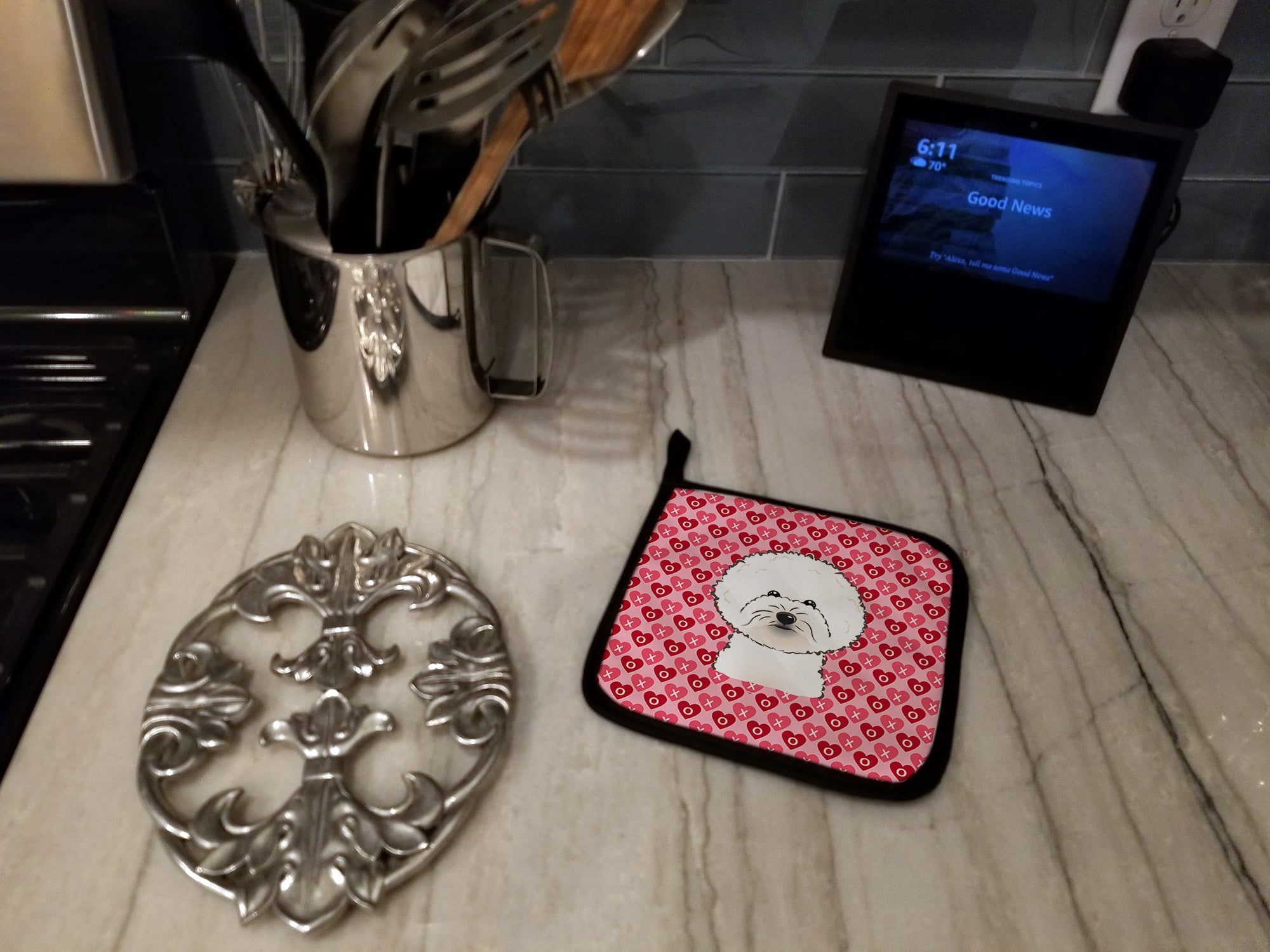 Bichon Frise Pot Holder Set of 2 Heat Resistant Quilted Hot Pads 7.5 x 7.5 Inch, Insulated Kitchen Trivets for Cooking & Baking