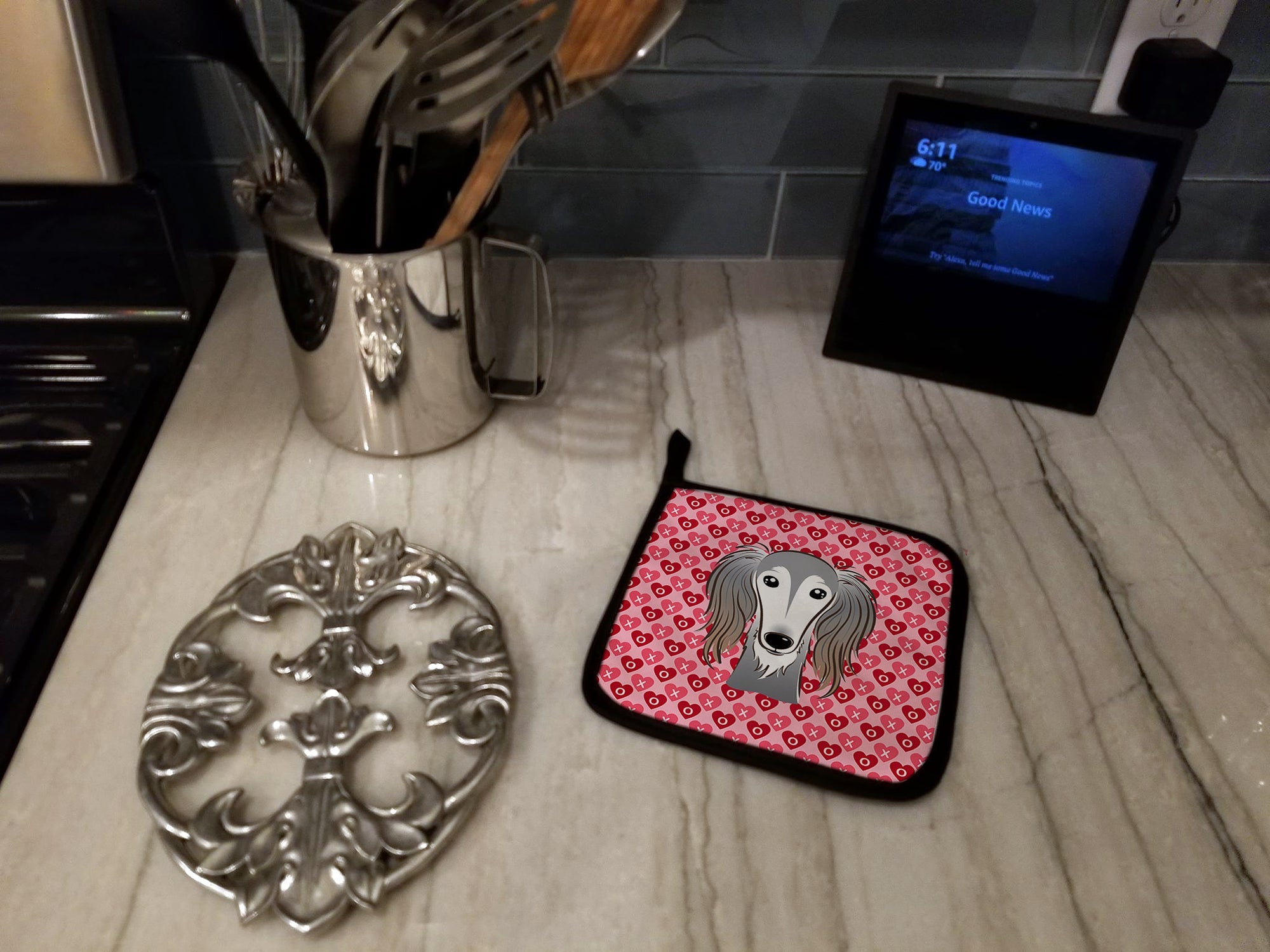 Saluki Pot Holder Set of 2 Heat Resistant Quilted Hot Pads 7.5 x 7.5 Inch, Insulated Kitchen Trivets for Cooking & Baking