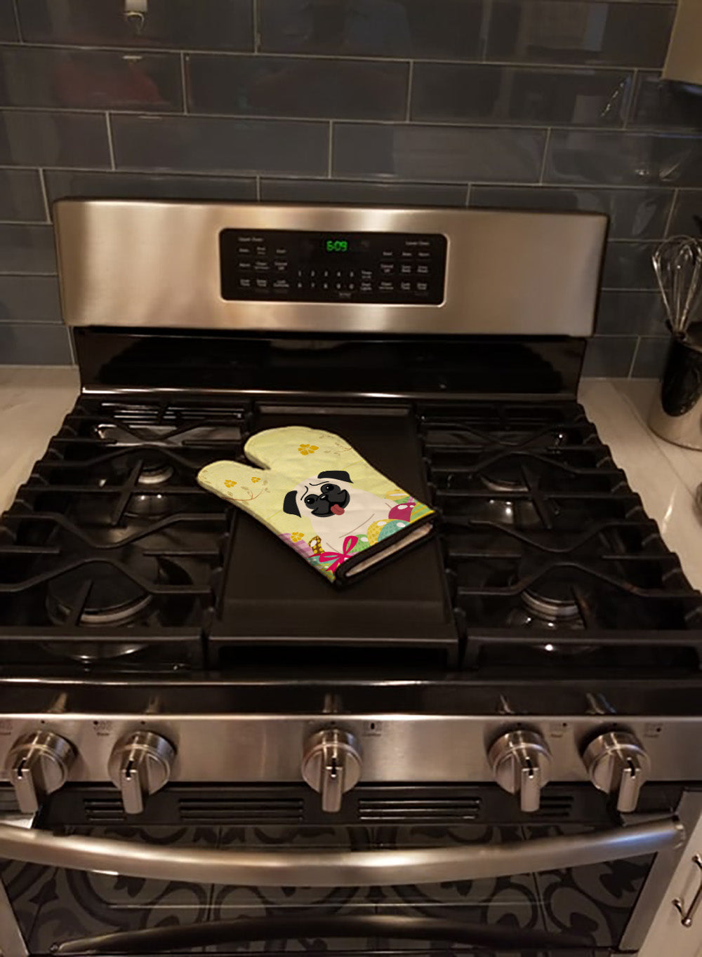 Easter Eggs Pug Cream Oven Mitt Heat Resistant Thick Oven Mitt for Hot Pans and Oven, Kitchen Mitt Protect Hands, Cooking Baking Glove