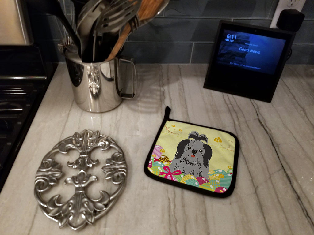 Easter Eggs Shih Tzu Black Silver Pot Holder Set of 2 Heat Resistant Quilted Hot Pads 7.5 x 7.5 Inch, Insulated Kitchen Trivets for Cooking & Baking