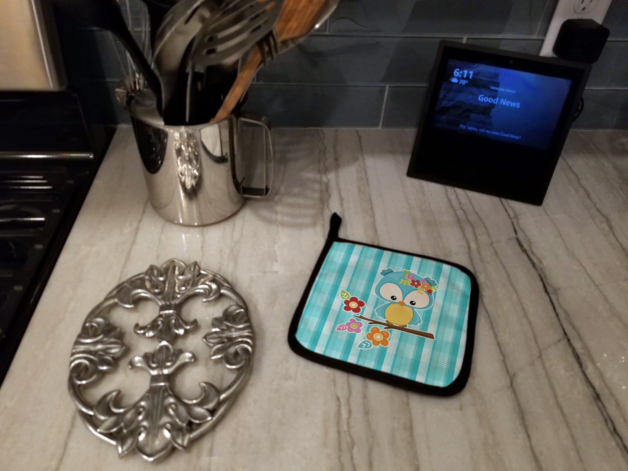 Blue Bird Pot Holder Set of 2 Heat Resistant Quilted Hot Pads 7.5 x 7.5 Inch, Insulated Kitchen Trivets for Cooking & Baking