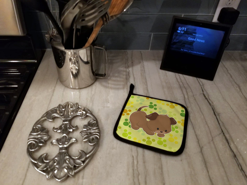 Puppy on Green Pawprints Pot Holder Set of 2 Heat Resistant Quilted Hot Pads 7.5 x 7.5 Inch, Insulated Kitchen Trivets for Cooking & Baking