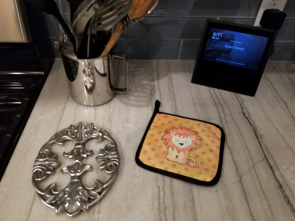 Polkadot Lion Watercolor Pot Holder Set of 2 Heat Resistant Quilted Hot Pads 7.5 x 7.5 Inch, Insulated Kitchen Trivets for Cooking & Baking