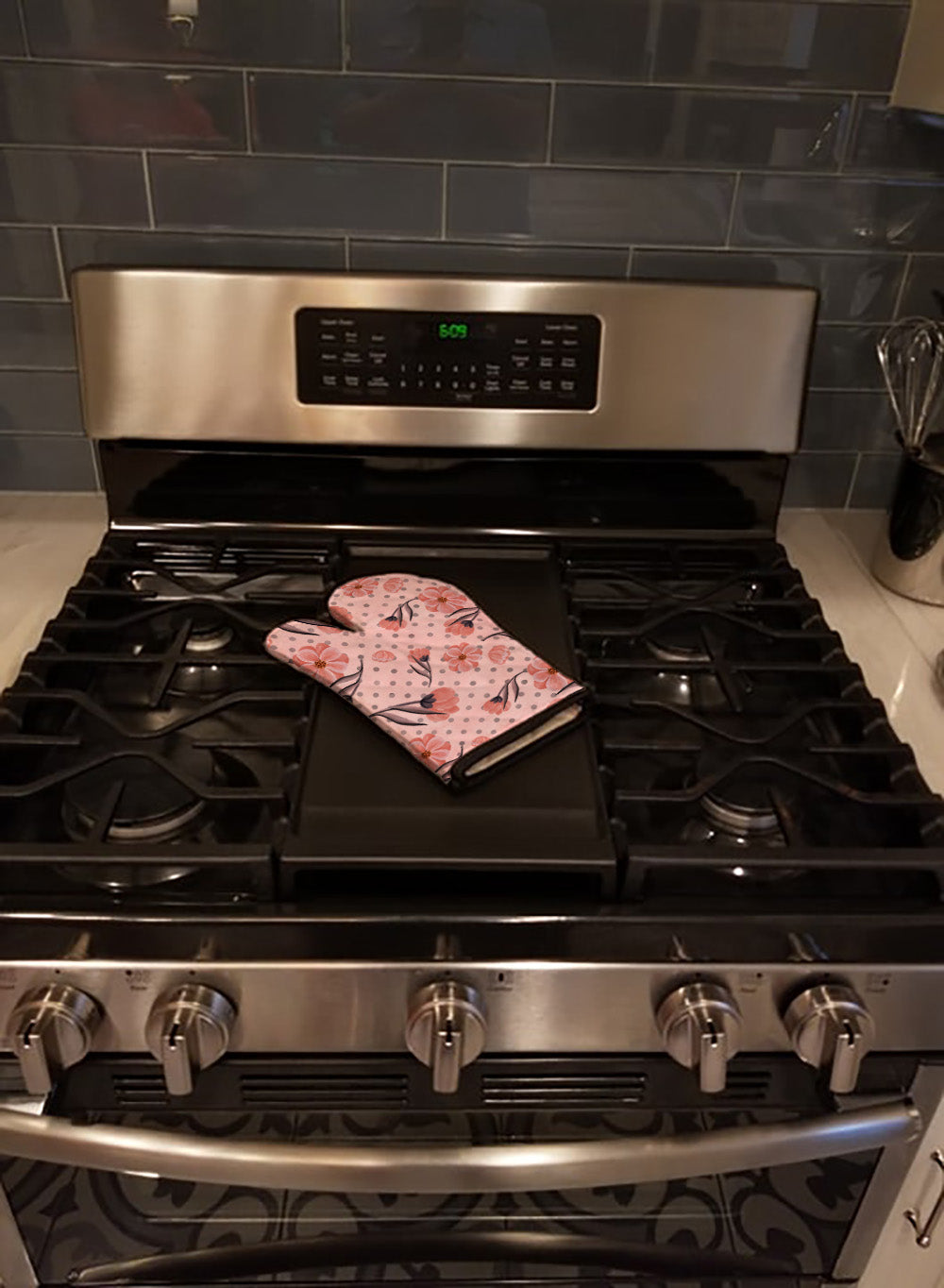 Pink Flowers and Polka Dots Oven Mitt Heat Resistant Thick Oven Mitt for Hot Pans and Oven, Kitchen Mitt Protect Hands, Cooking Baking Glove
