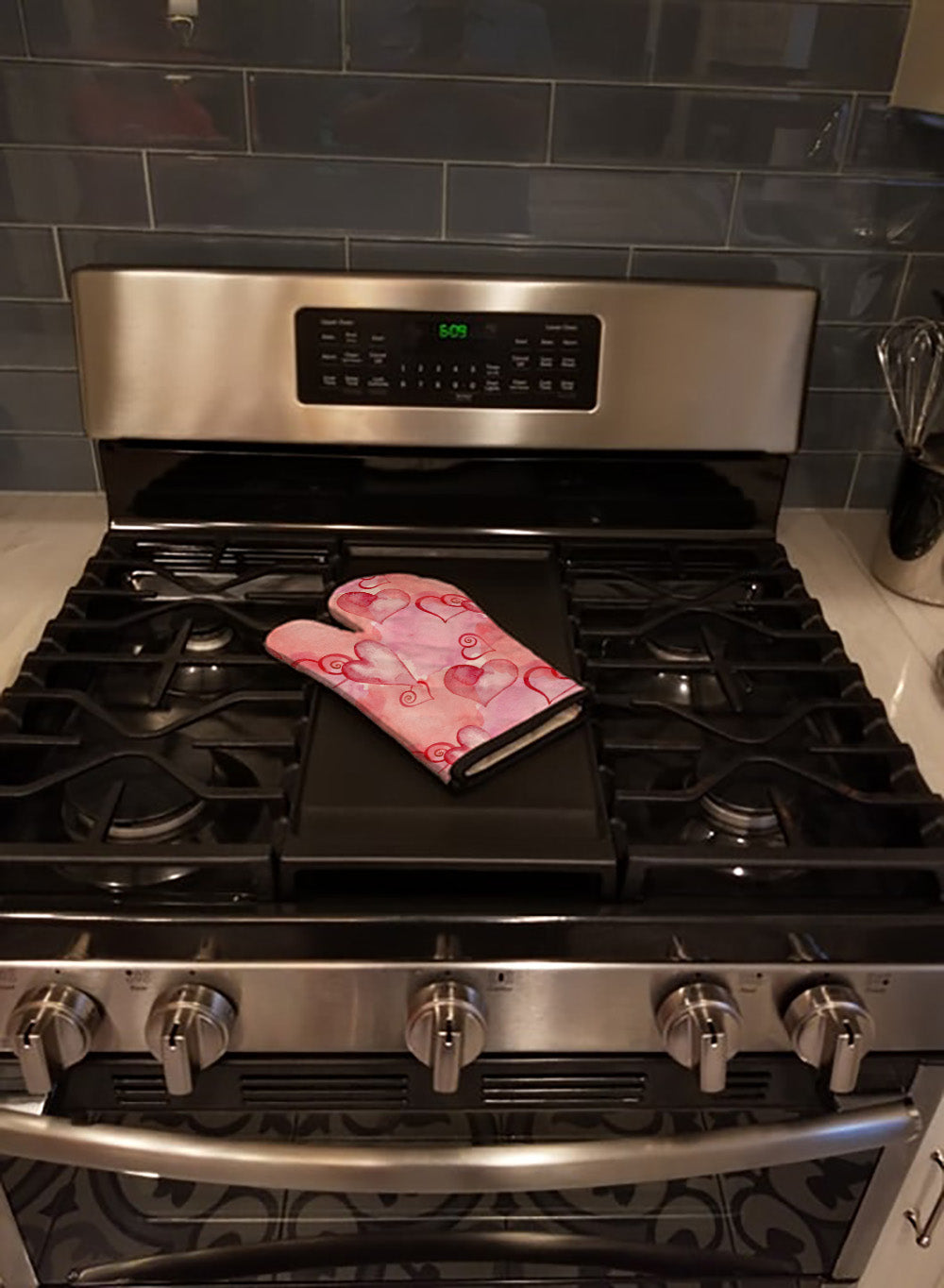 Watercolor Red Hearts Oven Mitt Heat Resistant Thick Oven Mitt for Hot Pans and Oven, Kitchen Mitt Protect Hands, Cooking Baking Glove