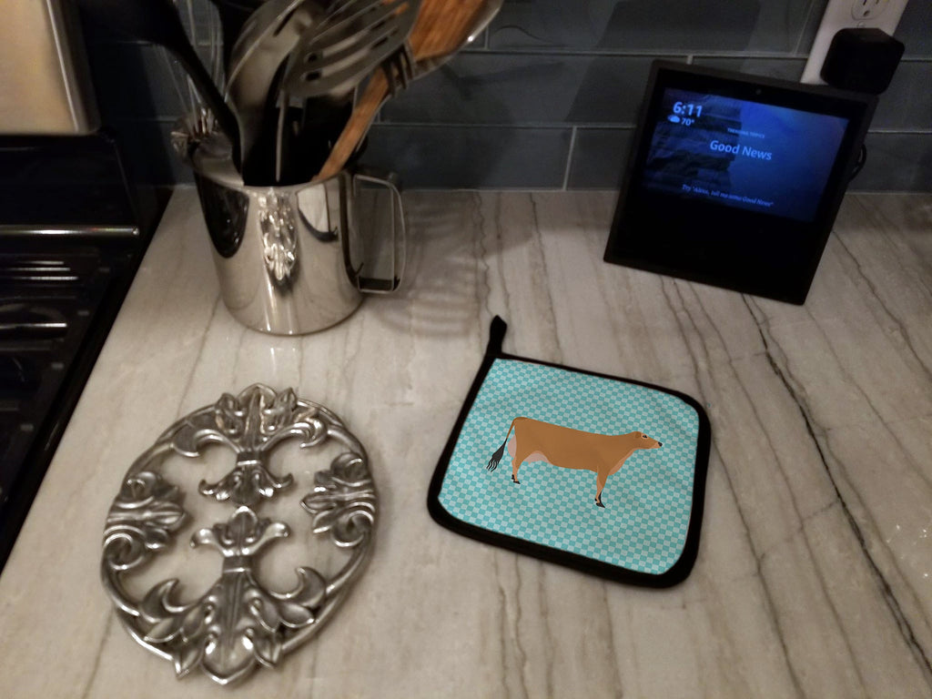 Jersey Cow Blue Check Pot Holder Set of 2 Heat Resistant Quilted Hot Pads 7.5 x 7.5 Inch, Insulated Kitchen Trivets for Cooking & Baking
