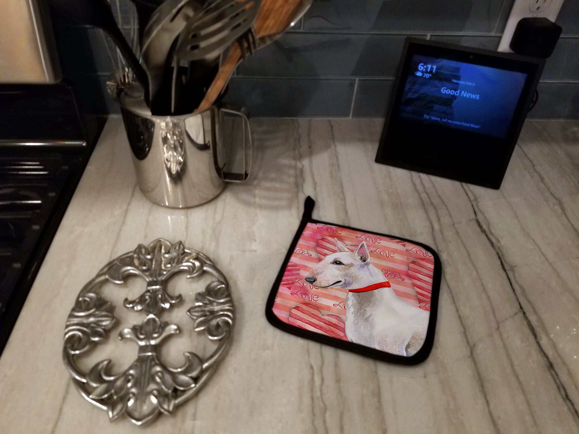 Bull Terrier Love Pot Holder Set of 2 Heat Resistant Quilted Hot Pads 7.5 x 7.5 Inch, Insulated Kitchen Trivets for Cooking & Baking