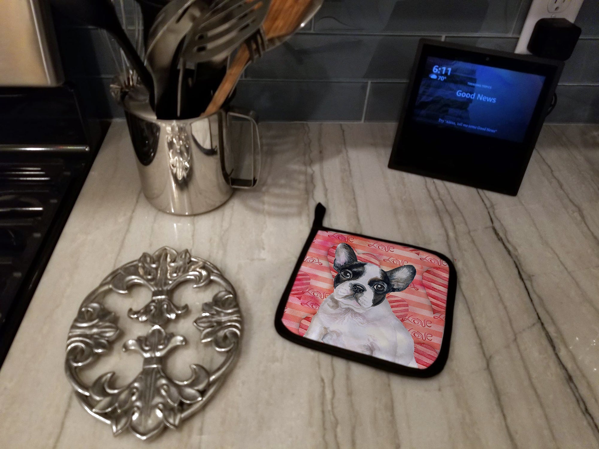 French Bulldog Black White Love Pot Holder Set of 2 Heat Resistant Quilted Hot Pads 7.5 x 7.5 Inch, Insulated Kitchen Trivets for Cooking & Baking