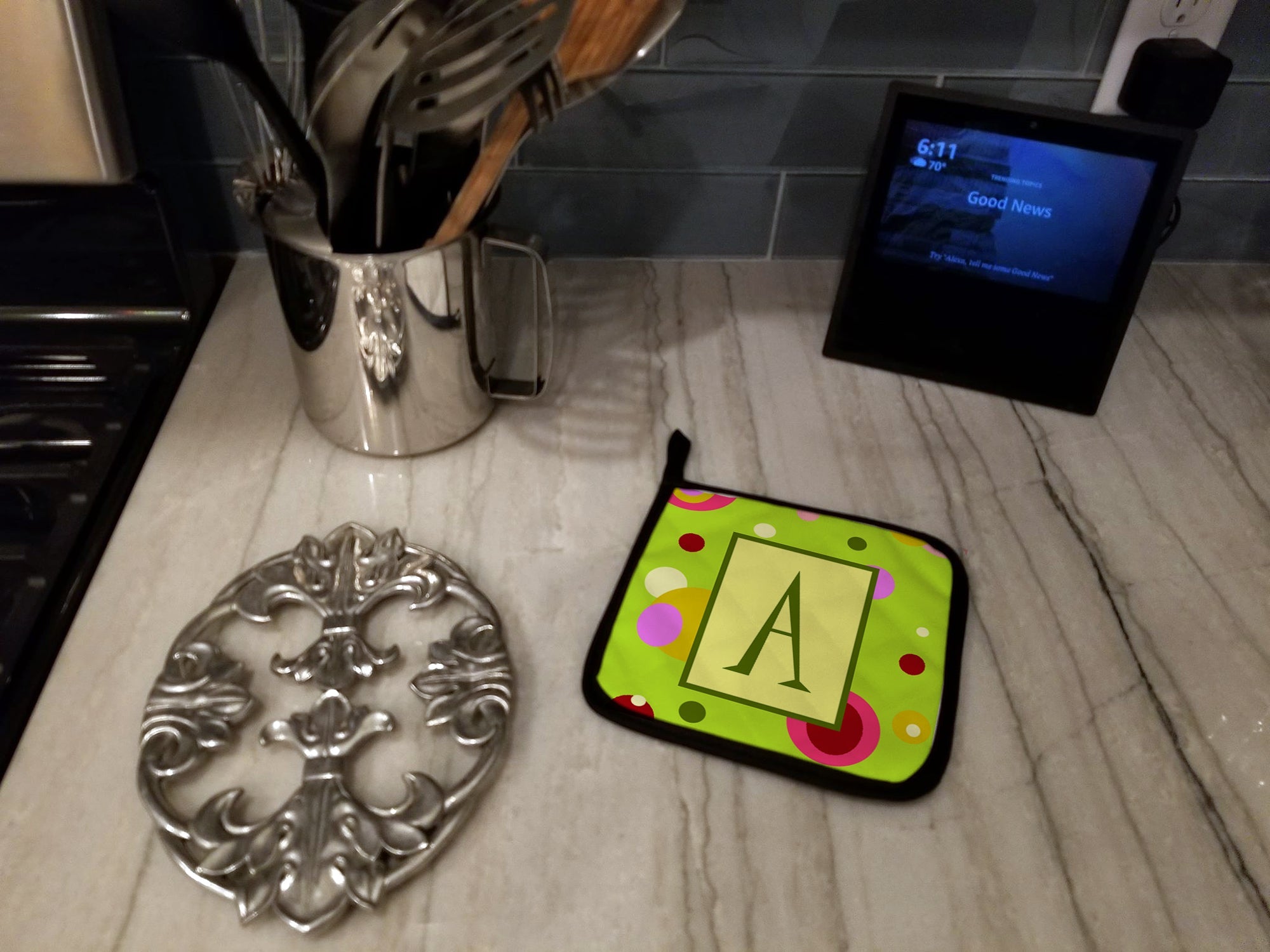 Letter A Monogram - Lime Green Pot Holder Set of 2 Heat Resistant Quilted Hot Pads 7.5 x 7.5 Inch, Insulated Kitchen Trivets for Cooking & Baking