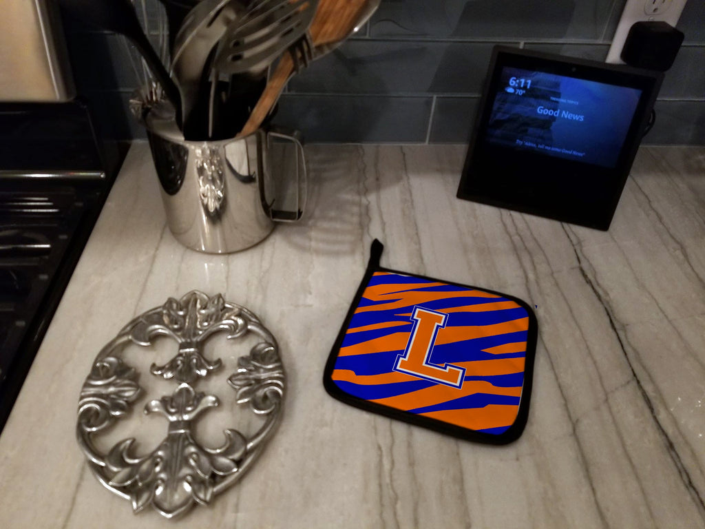 Letter L Initial Tiger Stripe - Blue Orange  Pot Holder Set of 2 Heat Resistant Quilted Hot Pads 7.5 x 7.5 Inch, Insulated Kitchen Trivets for Cooking & Baking