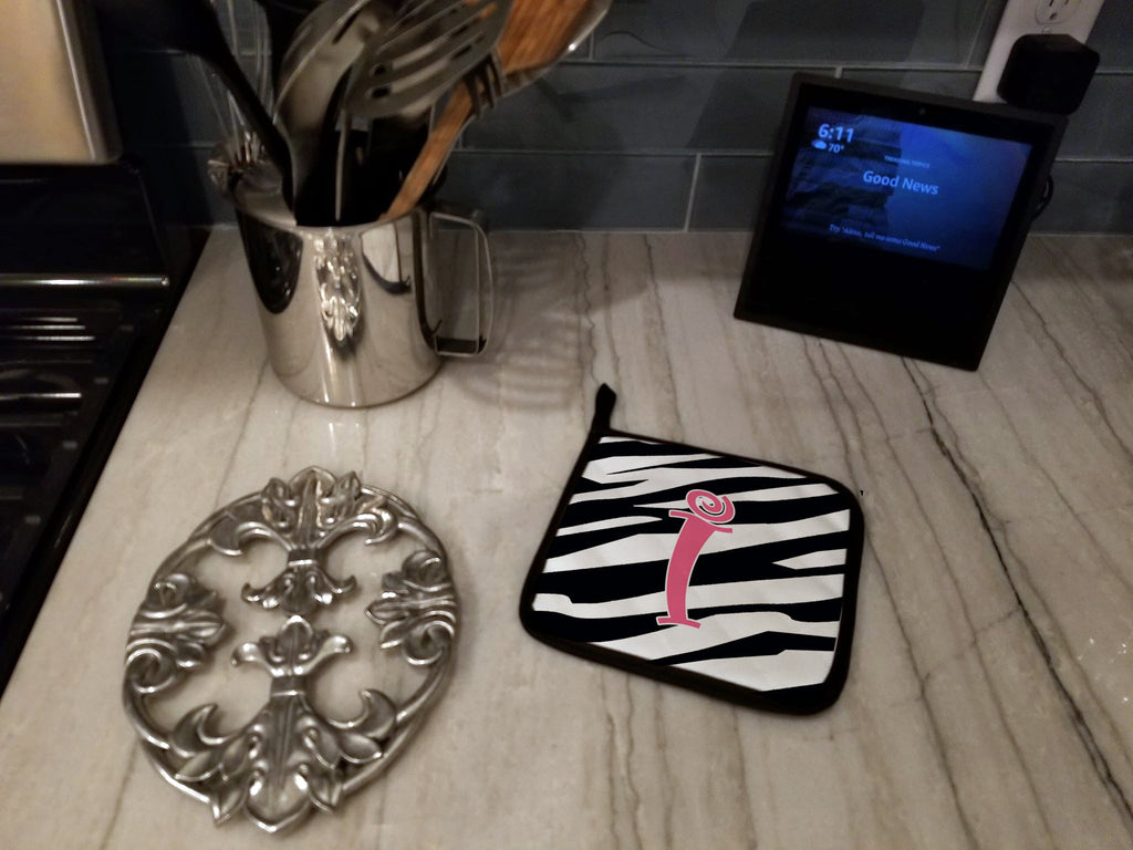 Letter I Initial  Zebra Stripe and Pink Pot Holder Set of 2 Heat Resistant Quilted Hot Pads 7.5 x 7.5 Inch, Insulated Kitchen Trivets for Cooking & Baking
