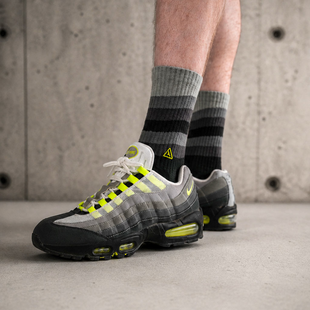 SNKR Socks - AM 95 Neon