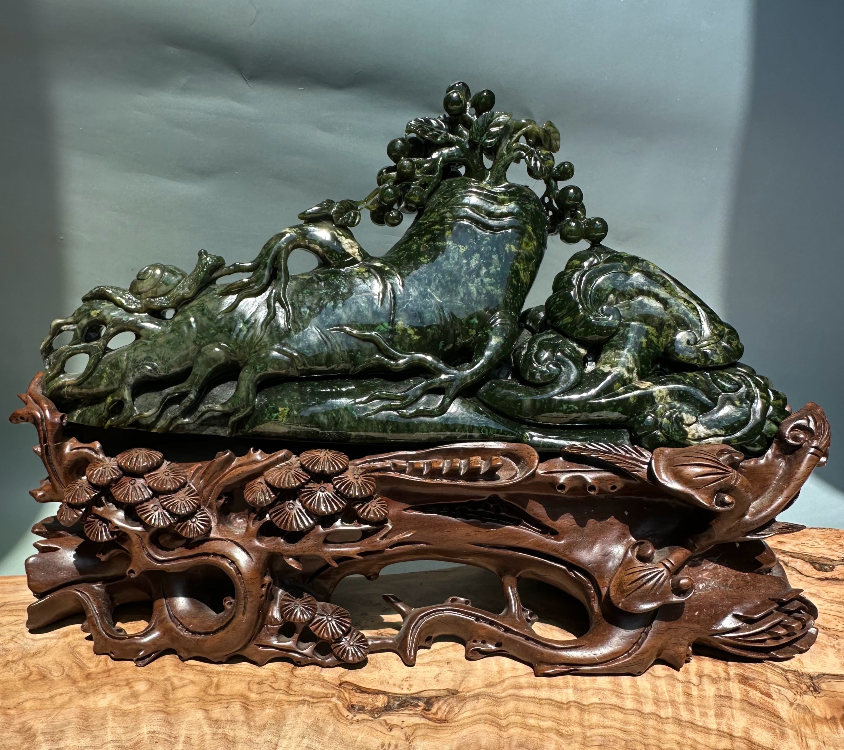 Unique Canadian Cassiar Sculpture - 4lbs 5oz