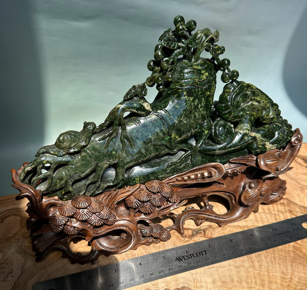 Unique Canadian Cassiar Sculpture - 4lbs 5oz