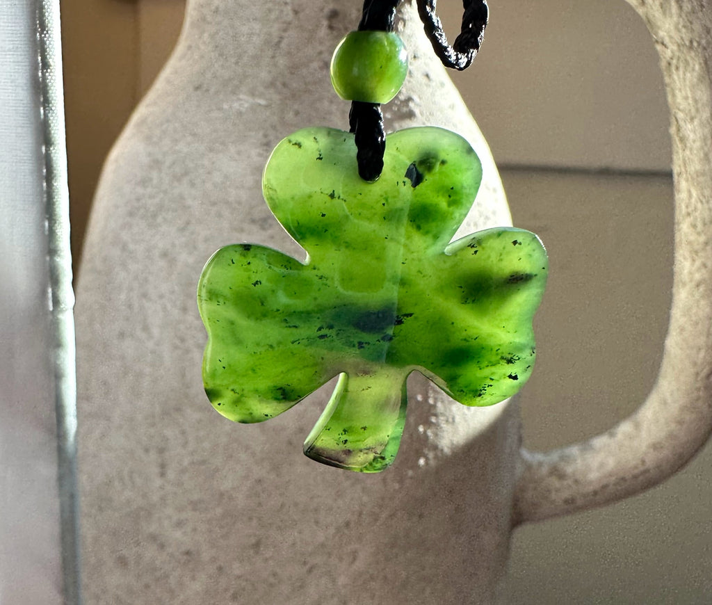 Canadian Jade 3 Leaf Clover Pendant - 30mm - 1451