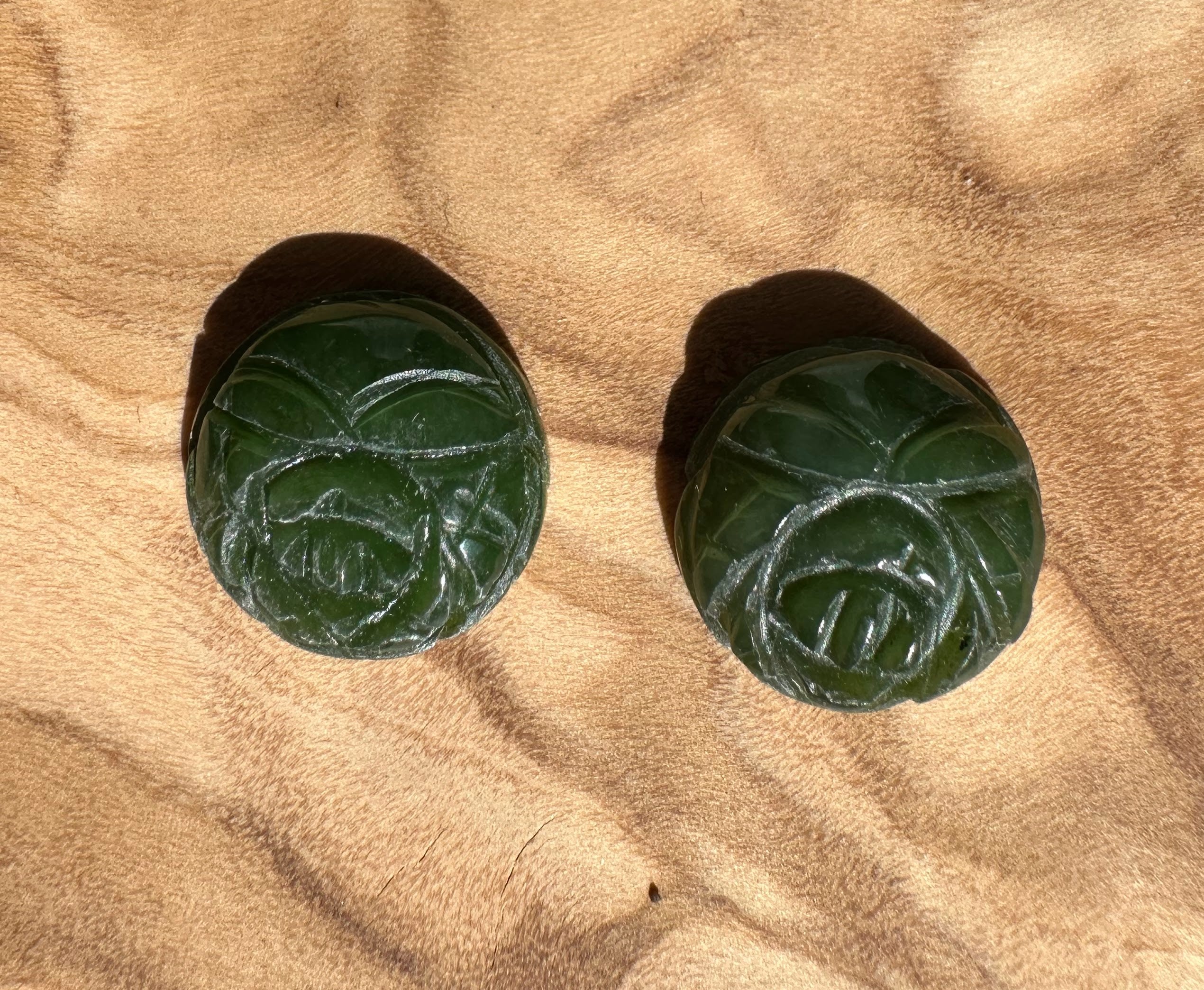 Vintage Dark Green Jade Rose Cabochon - 14mm