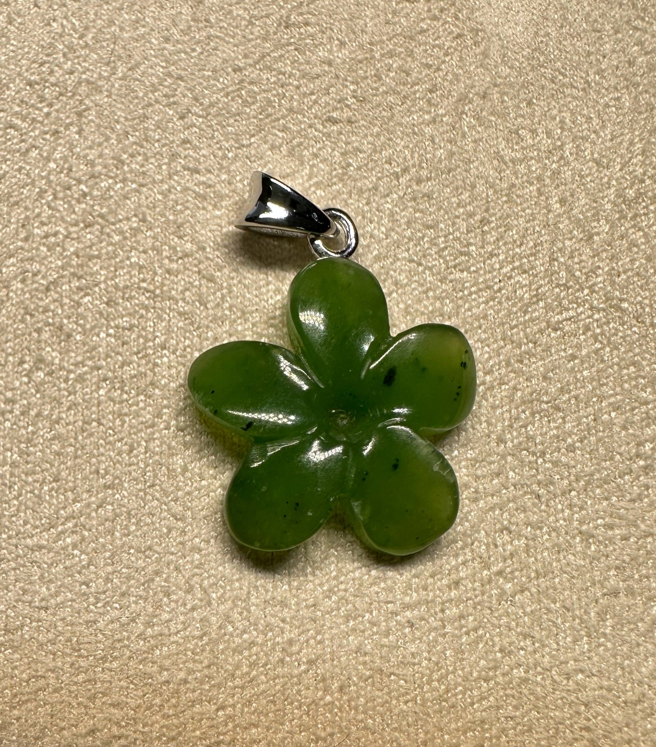 Jade Flower Pendant, Forget Me Knot
